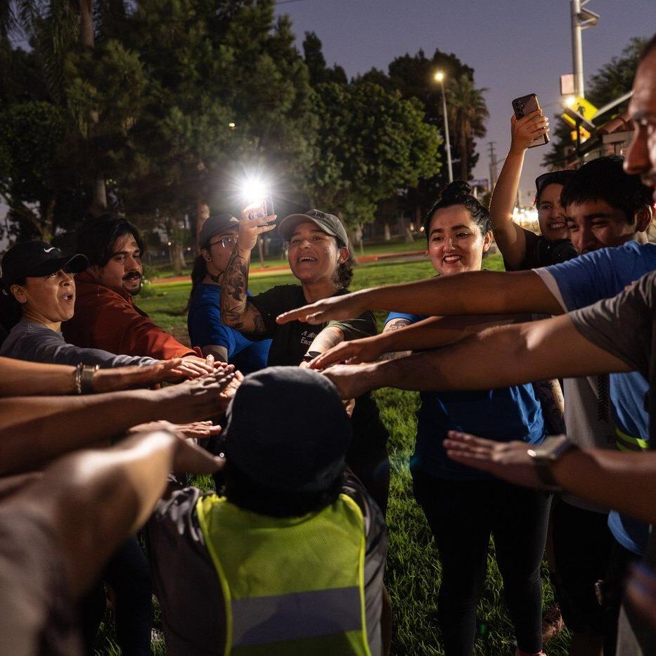 LA running club monitors for immigration agents